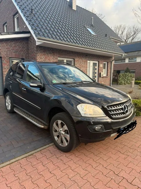 Mercedes-Benz ML 320
