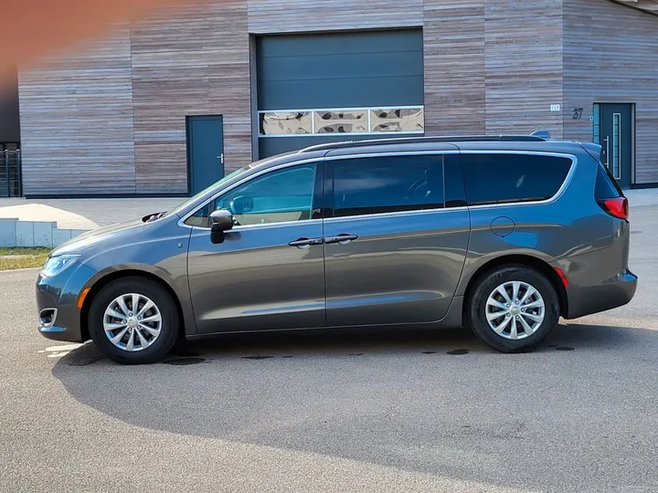 Chrysler Pacifica