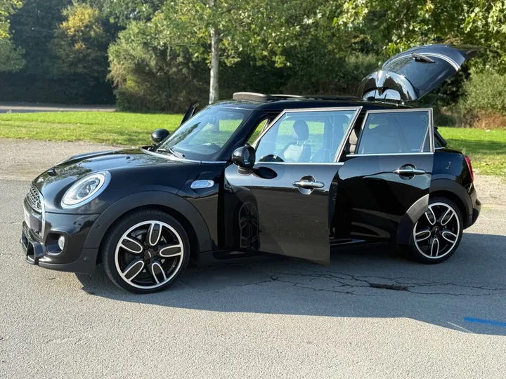 MINI Cooper SD