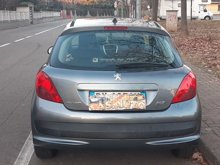 Peugeot 207