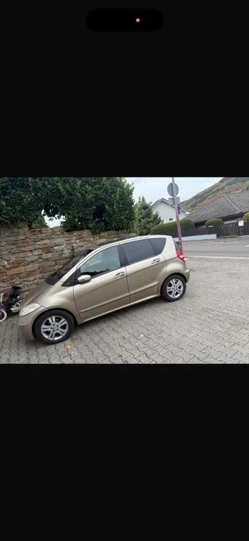 Mercedes-Benz A 200