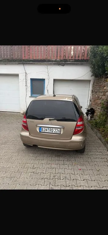 Mercedes-Benz A 200