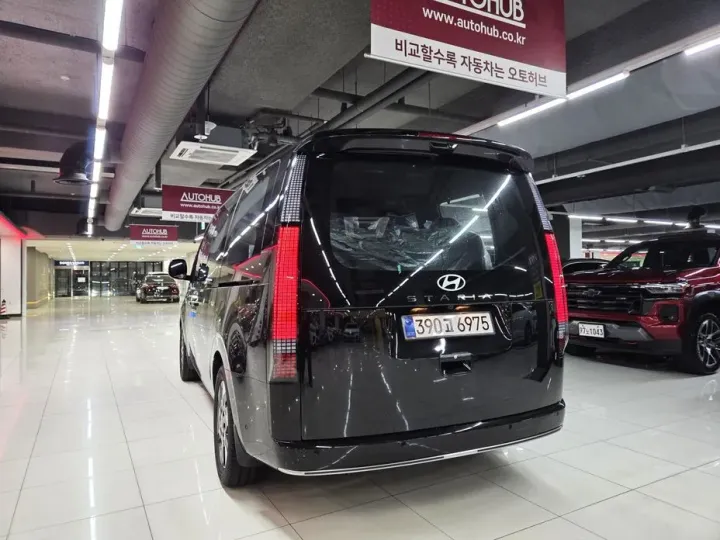 Hyundai Staria