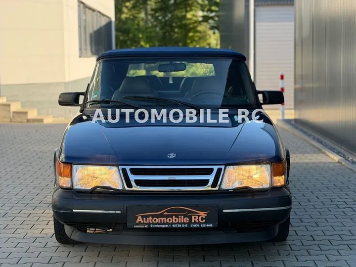 Saab 900