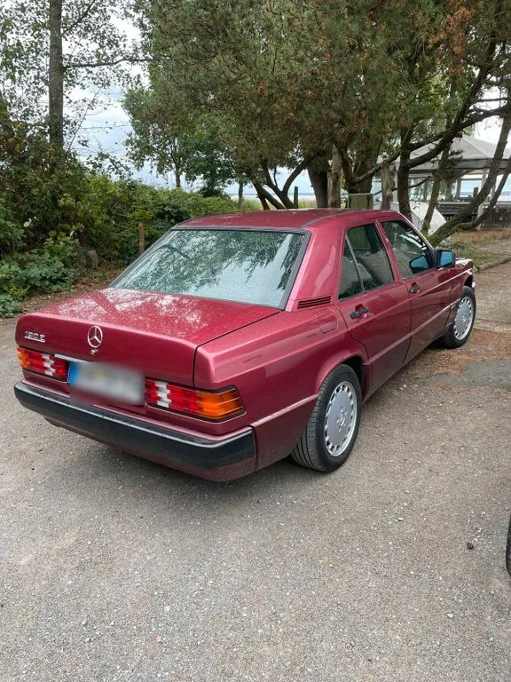 Mercedes-Benz 190