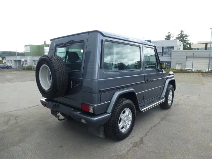 Mercedes-Benz G 320