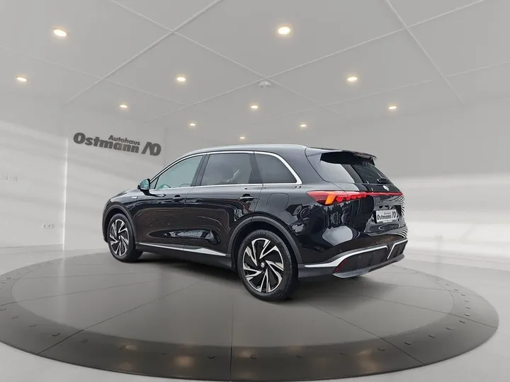 MG S6 EV
