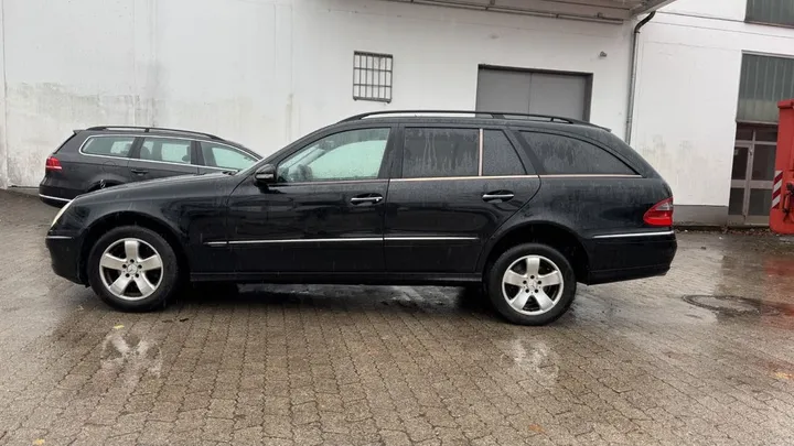 Mercedes-Benz E 280