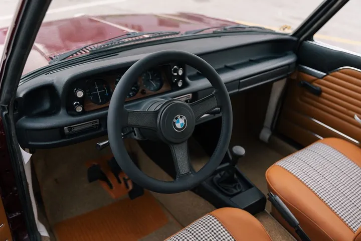 BMW 2002