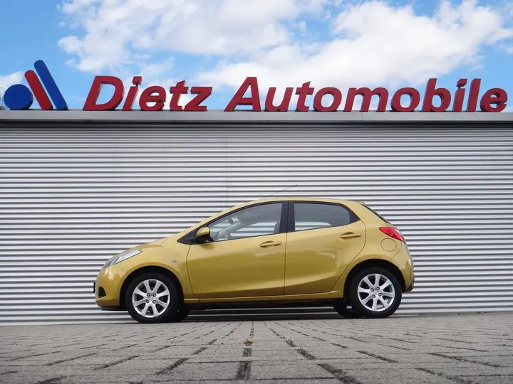 Mazda 2