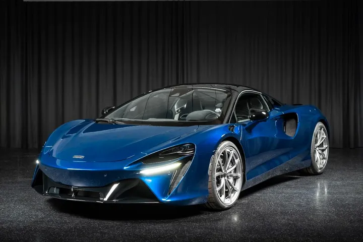 McLaren Artura