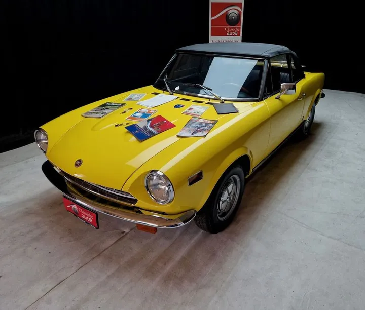 Fiat 124 Spider