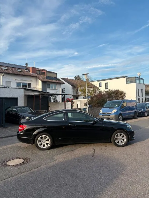 Mercedes-Benz C 180