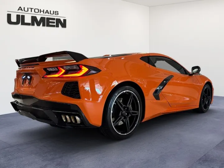 Corvette C8