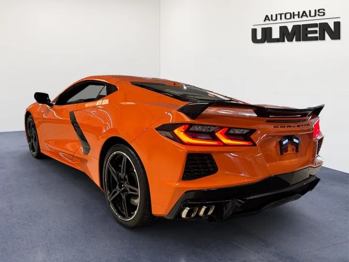 Corvette C8