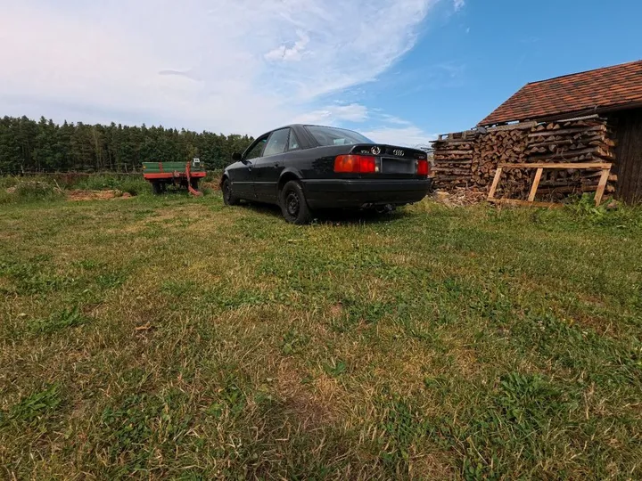 Audi 100