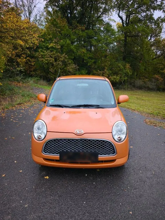 Daihatsu TREVIS