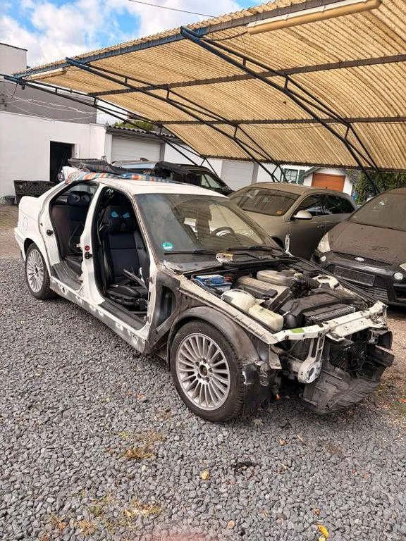 BMW 318