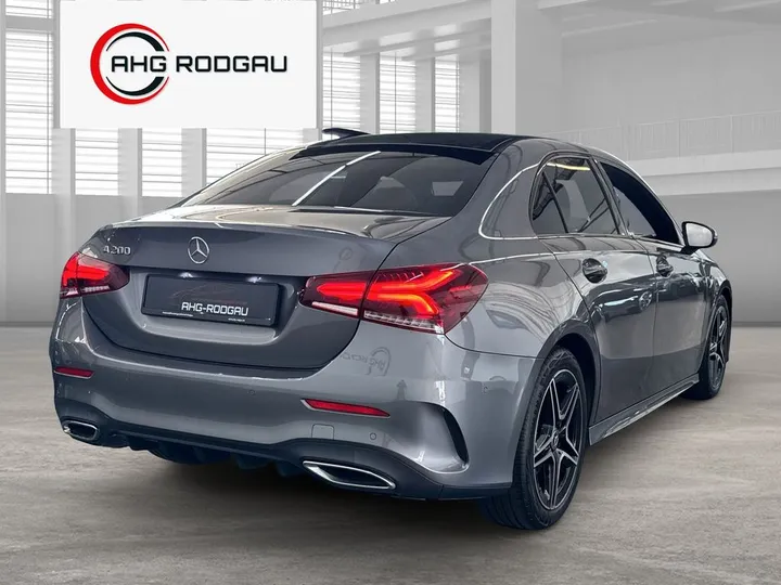 Mercedes-Benz A 200