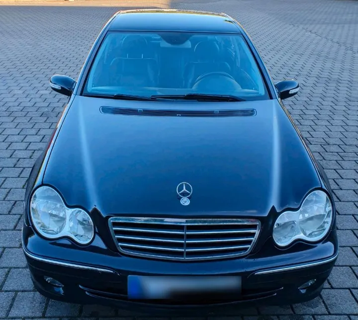 Mercedes-Benz C 200