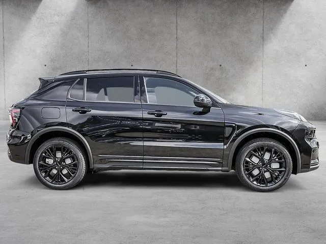 Lynk&Co 01