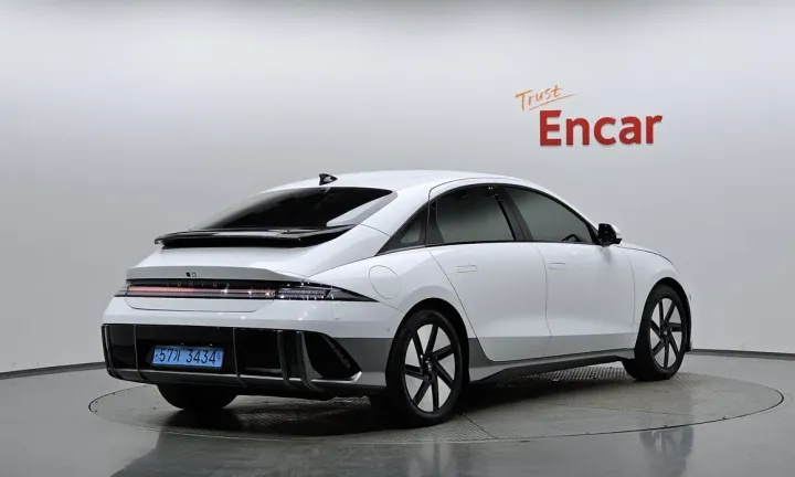 Hyundai Ioniq 6
