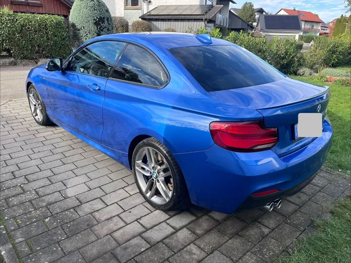 BMW 220