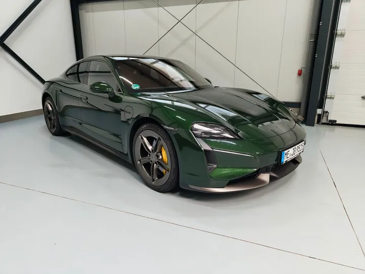 Porsche Taycan
