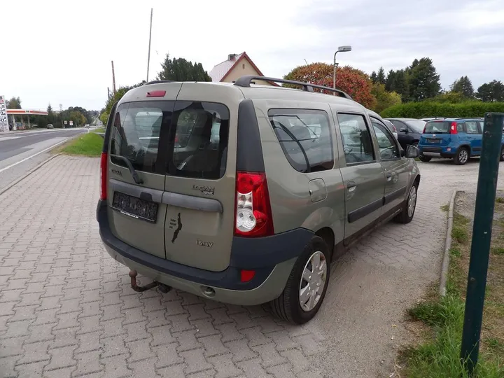 Dacia Logan