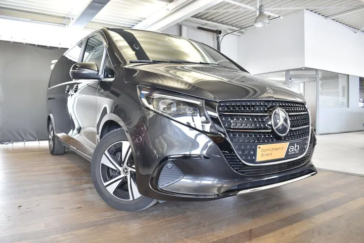 Mercedes-Benz V 250