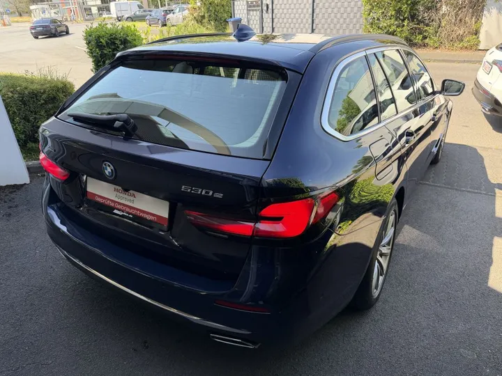 BMW 530