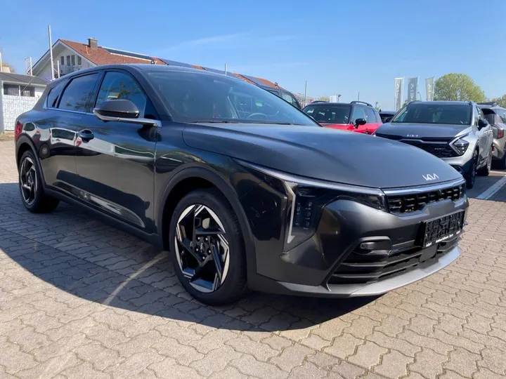 Kia K4