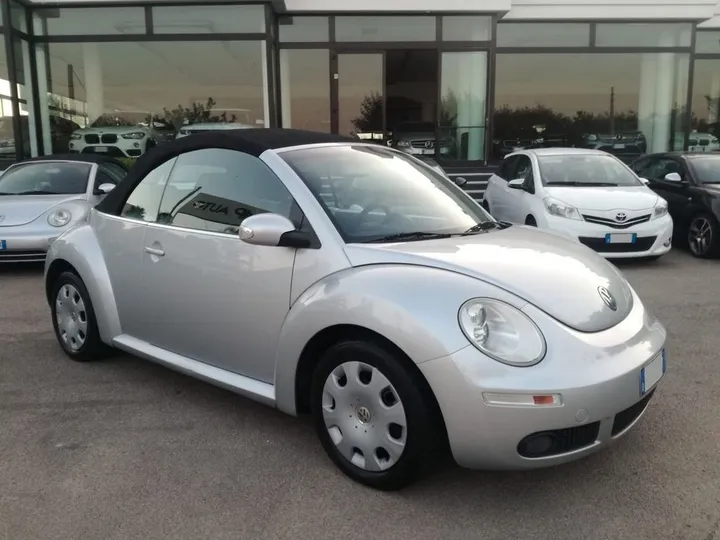 Volkswagen New Beetle