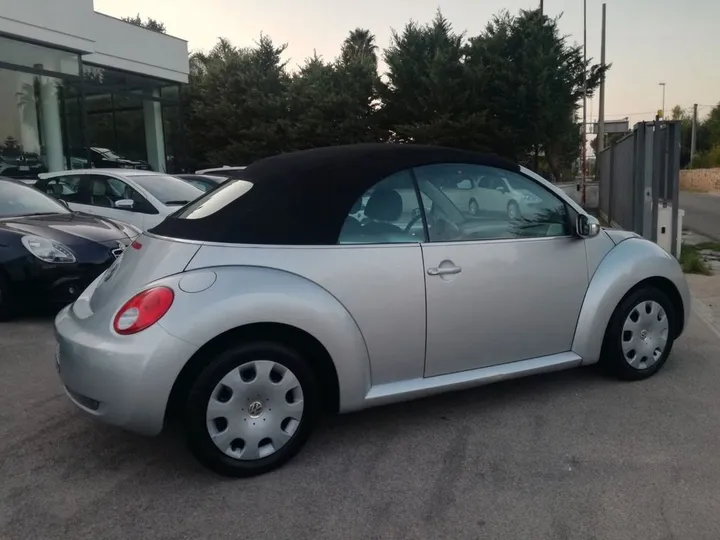 Volkswagen New Beetle