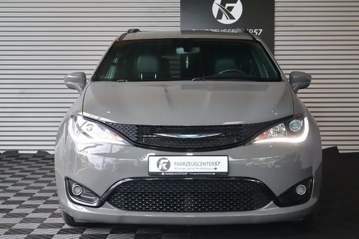 Chrysler Pacifica