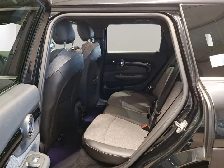 MINI Cooper Clubman