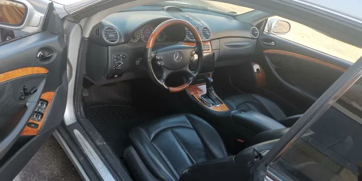 Mercedes-Benz CLK 320