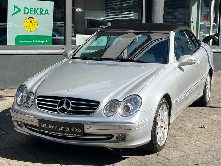 Mercedes-Benz CLK 320
