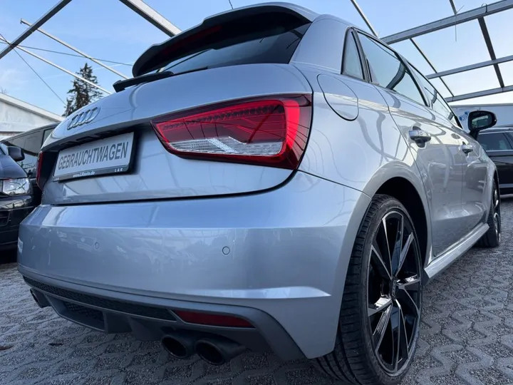 Audi S1