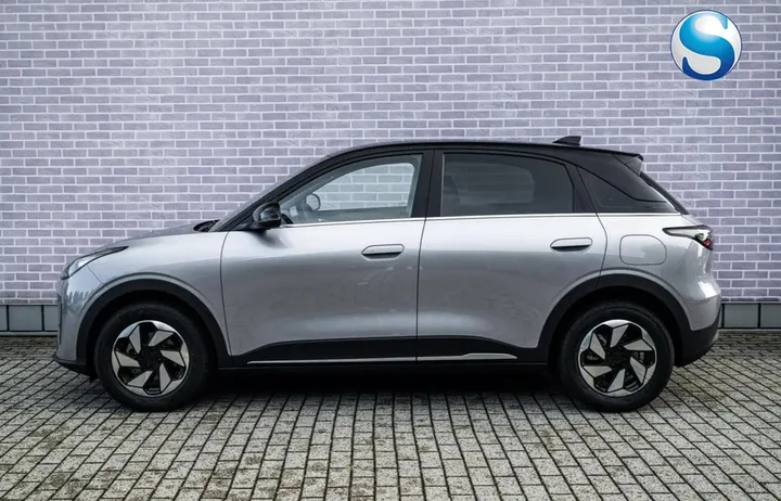 Geely E2
