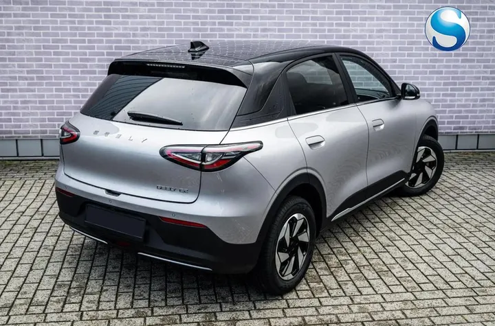 Geely E2