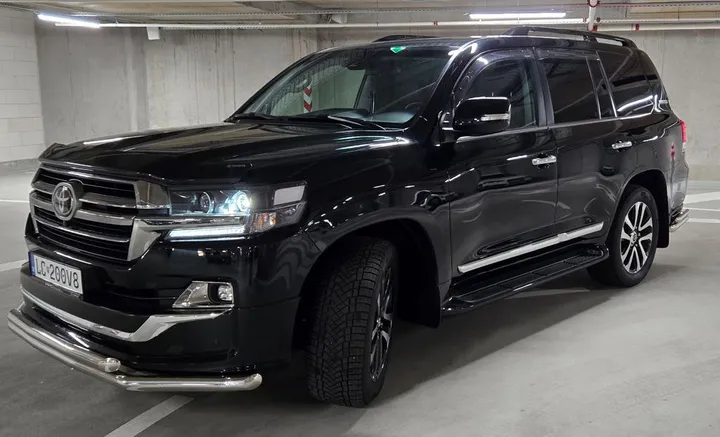 Toyota Land Cruiser