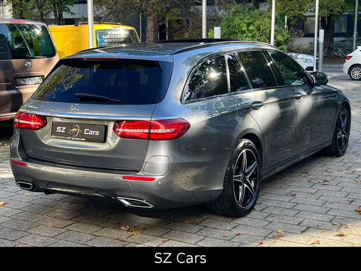 Mercedes-Benz E 300