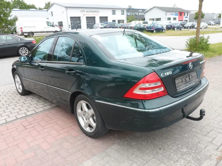 Mercedes-Benz C 180