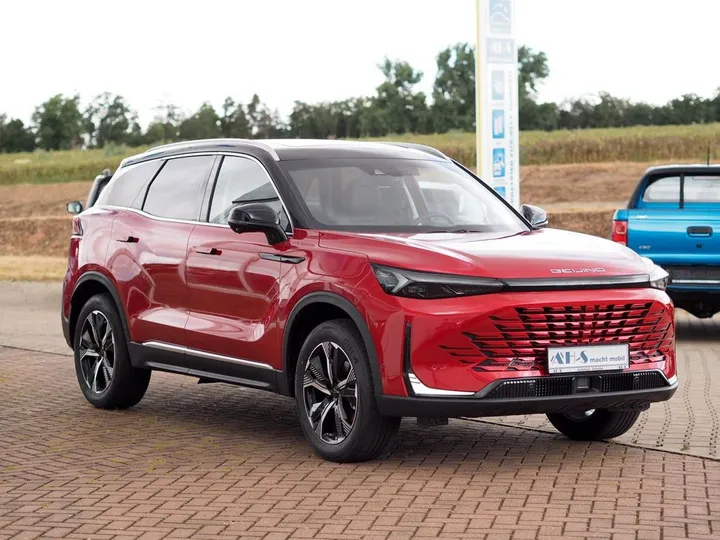 BAIC Beijing X75
