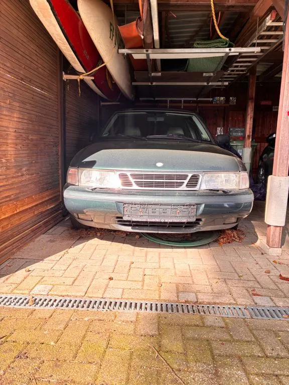 Saab 900
