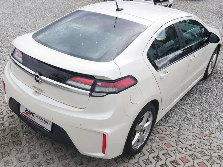 Opel Ampera