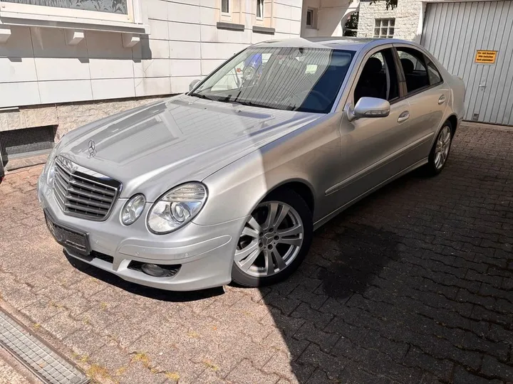 Mercedes-Benz 200