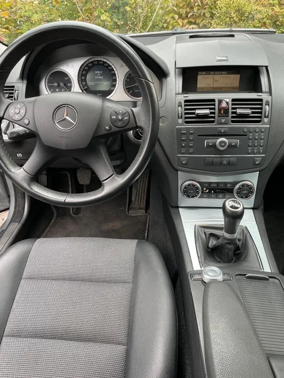 Mercedes-Benz C 180