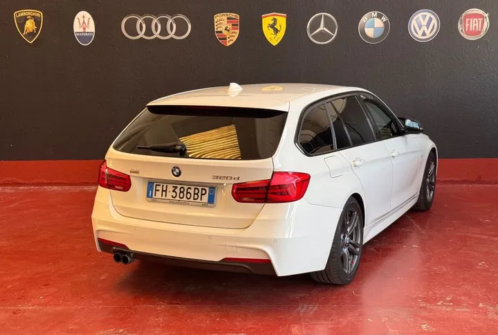 BMW 320